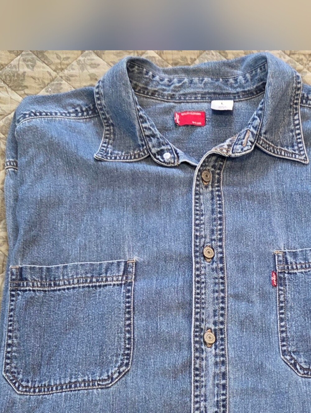 Vinrage Levi's Washed Blue Denim Button-Up Shirt Men's Large